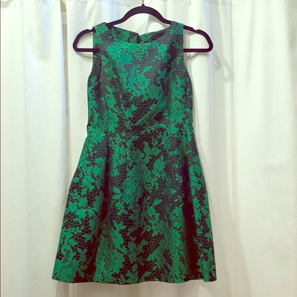 Alexia Admor Black and Green Cocktail Dress